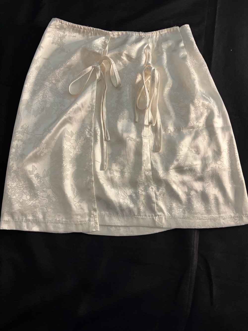 Princess Polly Ivory Floral Jacquard Satin Mini Skirt US 4